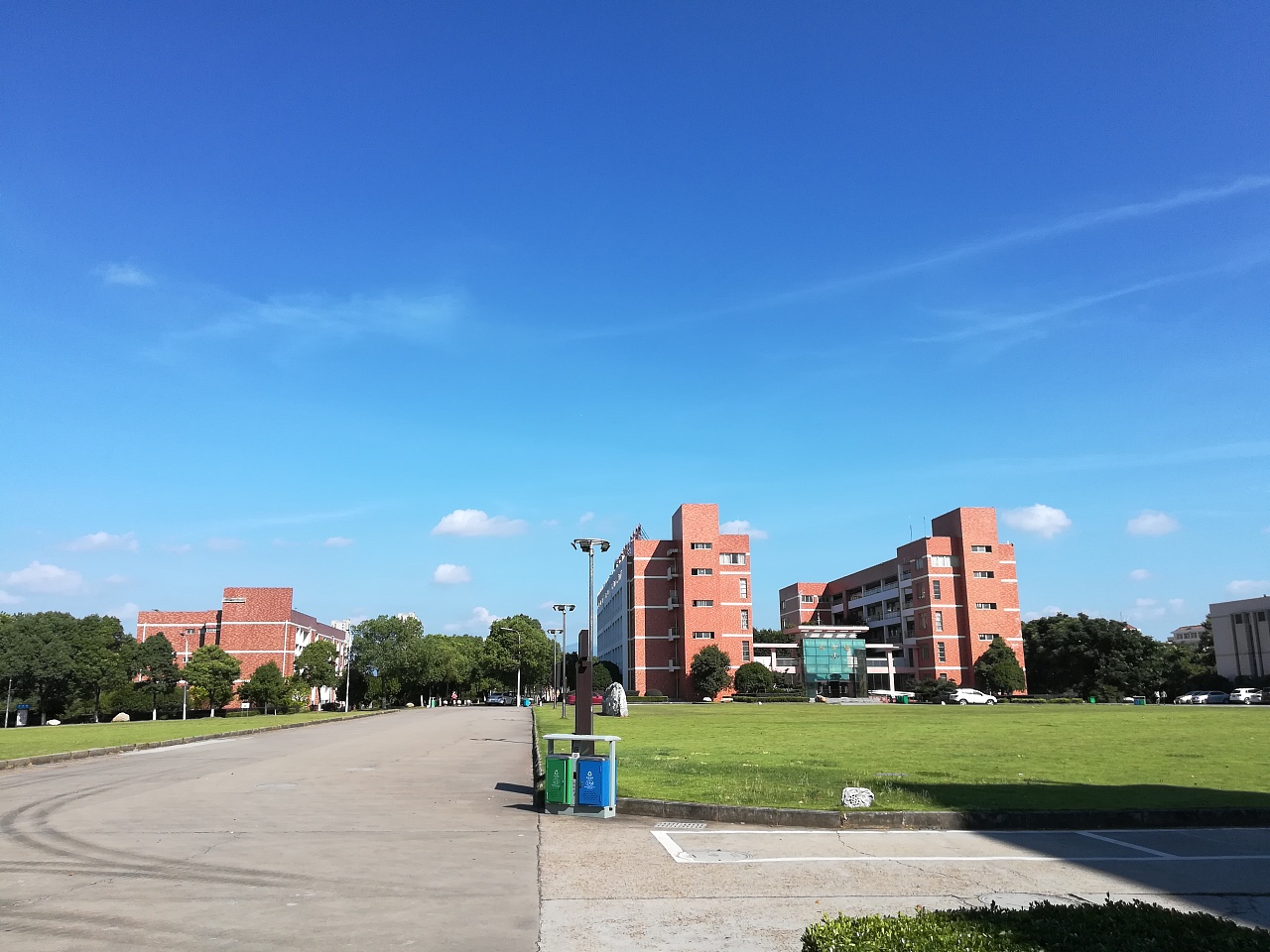 1594109096185122.jpg 0194285d26a4c4a80120b5abaf10d4.jpg@1280w_1l_2o_100sh.jpg